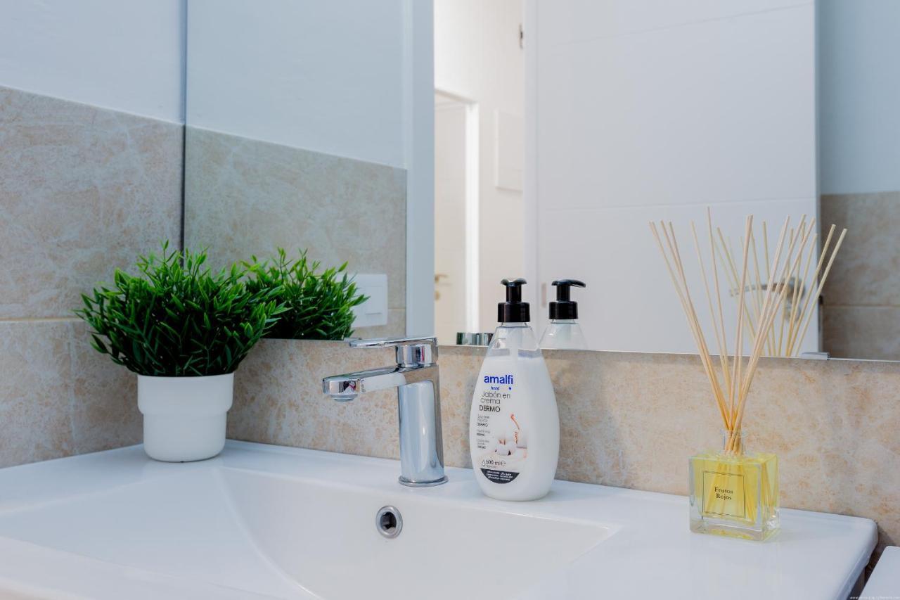 Bright & Stylish Apartment In Chipeque, Los Cristianos Arona  Exterior photo
